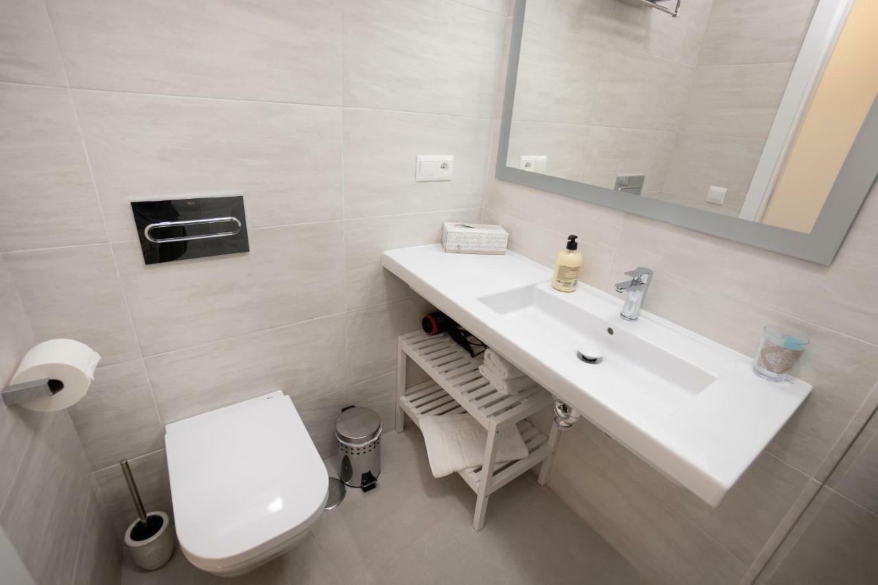Apartamentos Mombasa 2 Planta نيرخا المظهر الخارجي الصورة